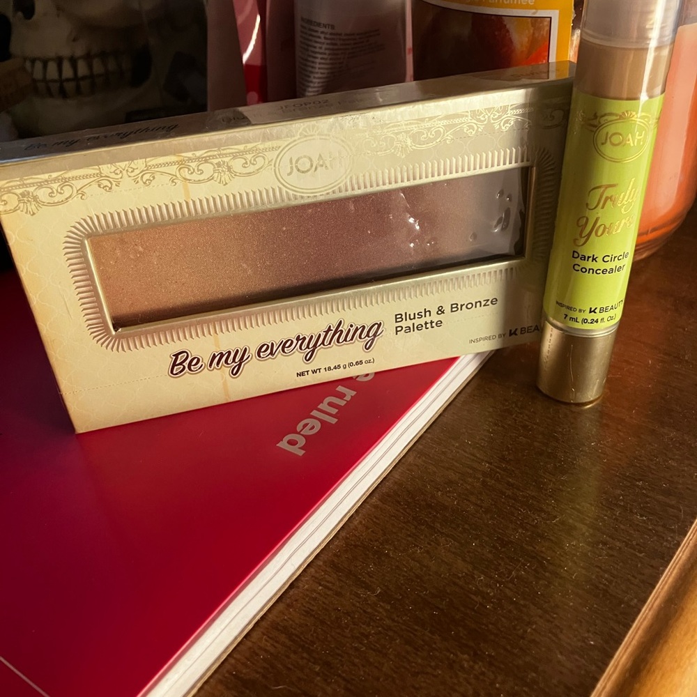 🚨Concealer and brush and bronzer duo 3 items for on $ 🚨